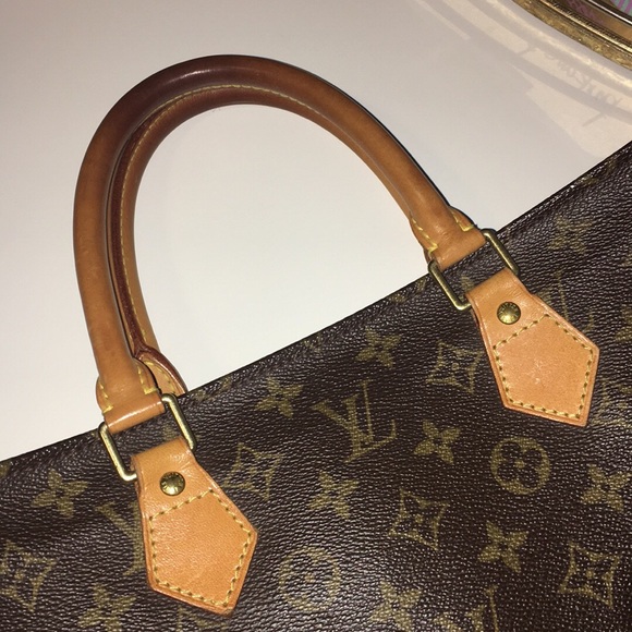 LV Sac Plat Tote - Picture 2 of 8
